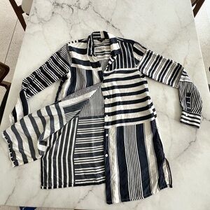 Worth New York Silk Blue and White Button-Down